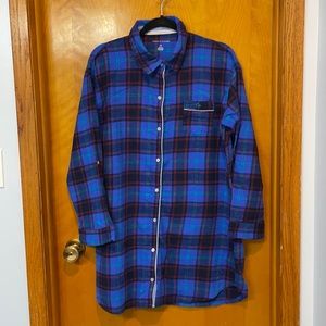 SALE 2 for $10 shirts Tommy Hilfiger sleep shirt
